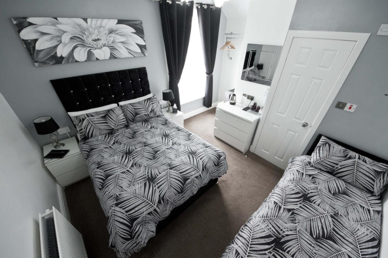 Rossall House , For Families & Couples Blackpool Buitenkant foto